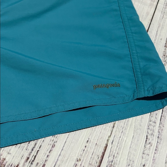 Patagonia Women's Teal Green Athletic Shorts - Picture 2 of 5